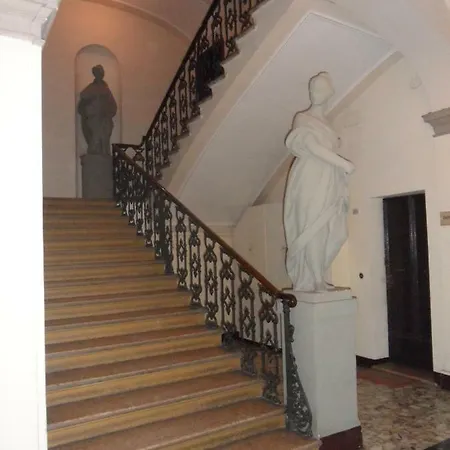 Apartmán Interno 1 *