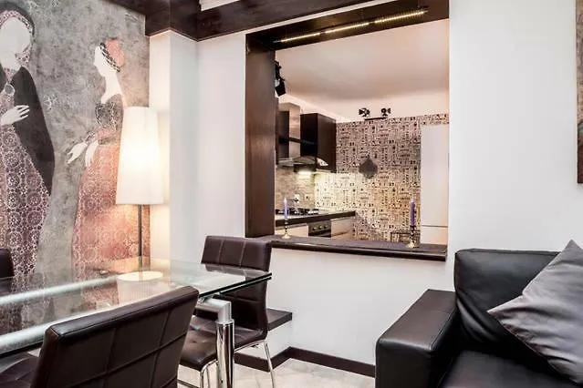 Interno 1 بولونيا